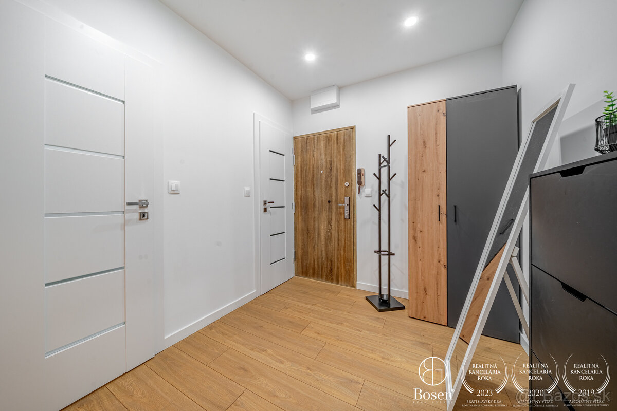 BOSEN | Kompletne zrekonštruovaný a plne zariadený 3i byt, K - 8