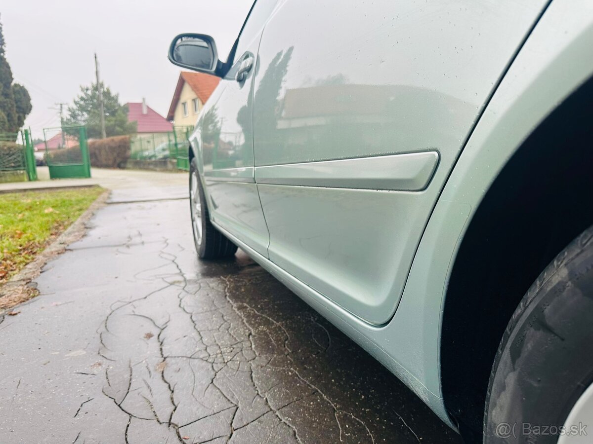 Škoda Octavia 2 FL 1.6 TDi CR 4x4 Combi - 8