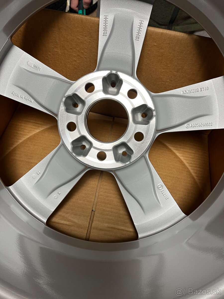 PREDAM NOVE MERCEDES E DISK ALU 18 ORG - 8