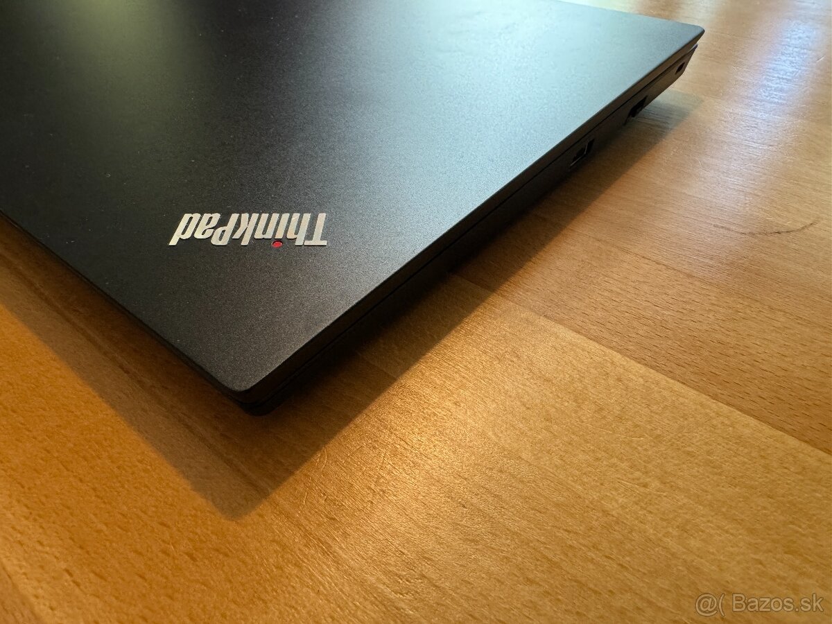 LENOVO ThinkPad E15 Gen4 - 8