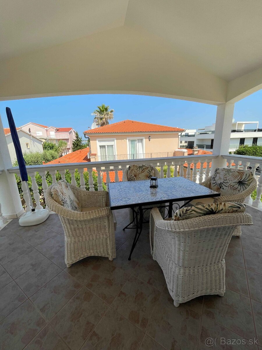 CHORVÁTSKO, apartmán, ubytovanie pri pláži s pieskom v mori - 8