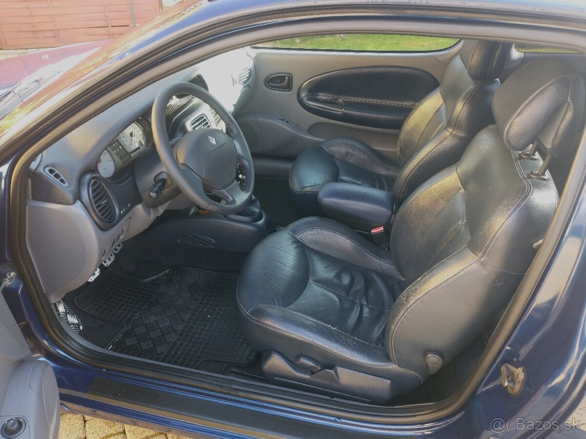 Renault Mégane Coupé 2.0 IDE Privilege - 8