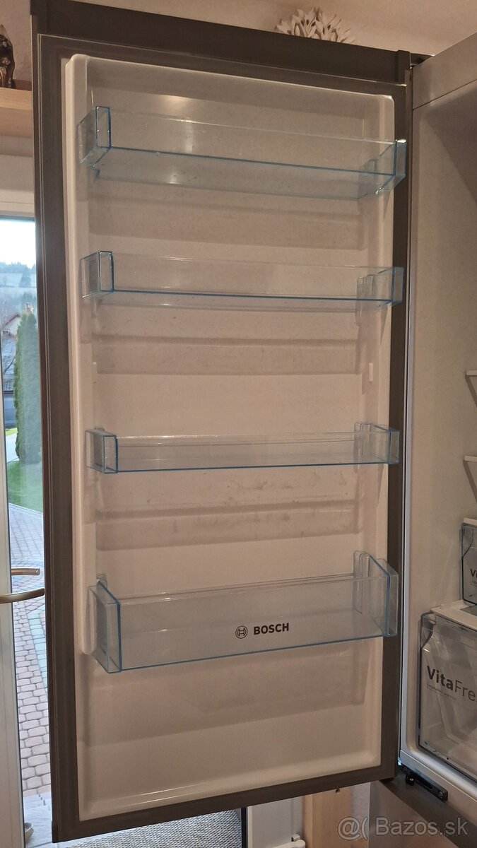 Chladnička s mrazničkou Bosch - 8