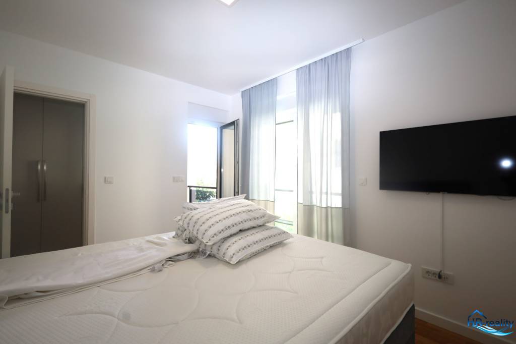 Vodice, Srima – dom s bazénom a strešnou terasou - 8