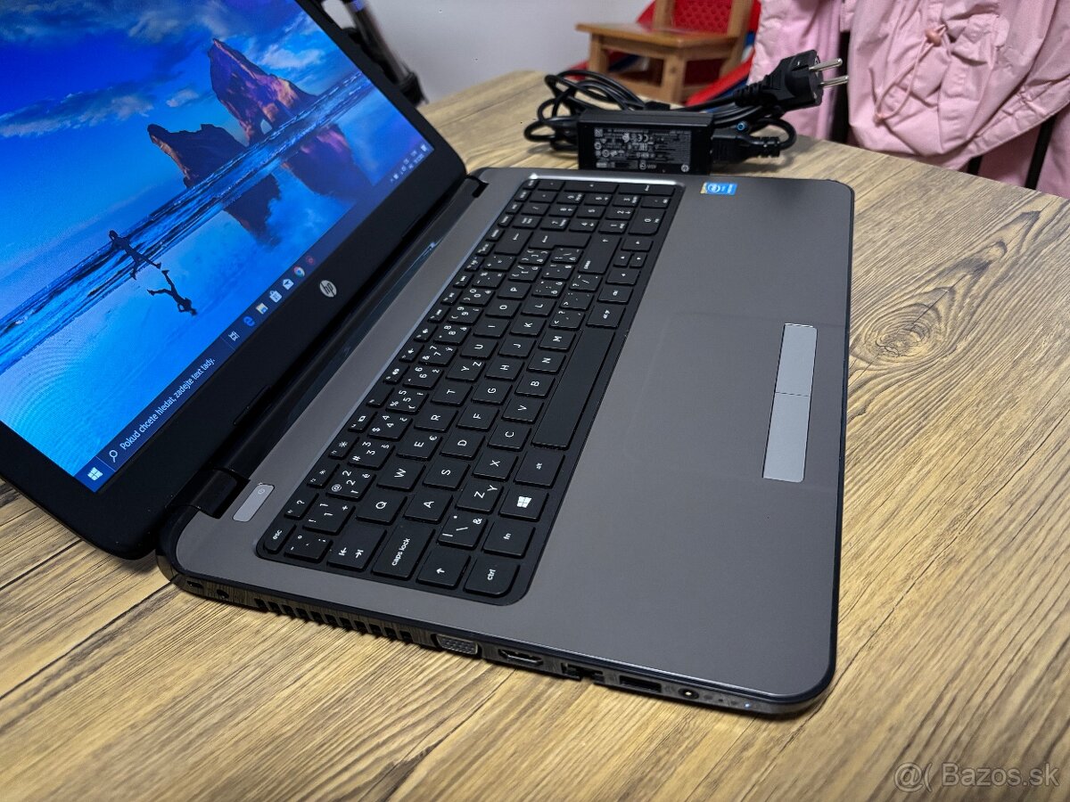 15.6"/HP Notebook/4GB RAM DDR3/256GB SSD//Intel HD grafika - 8