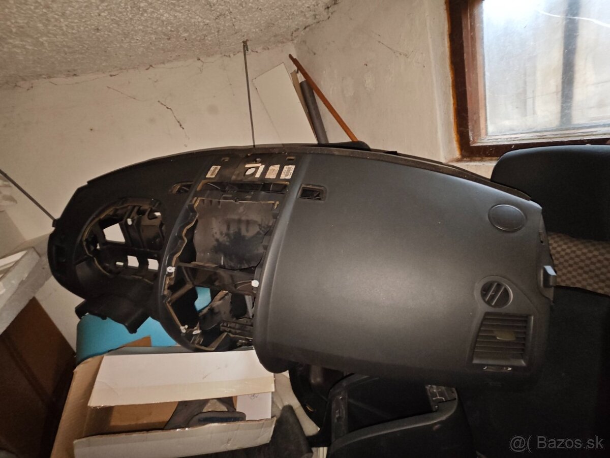 Renault Megane 2, 1,9 dci 88kw - 8