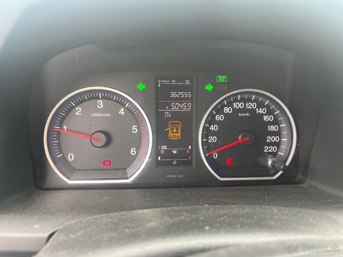 HONDA CR-V na náhradné diely - 8