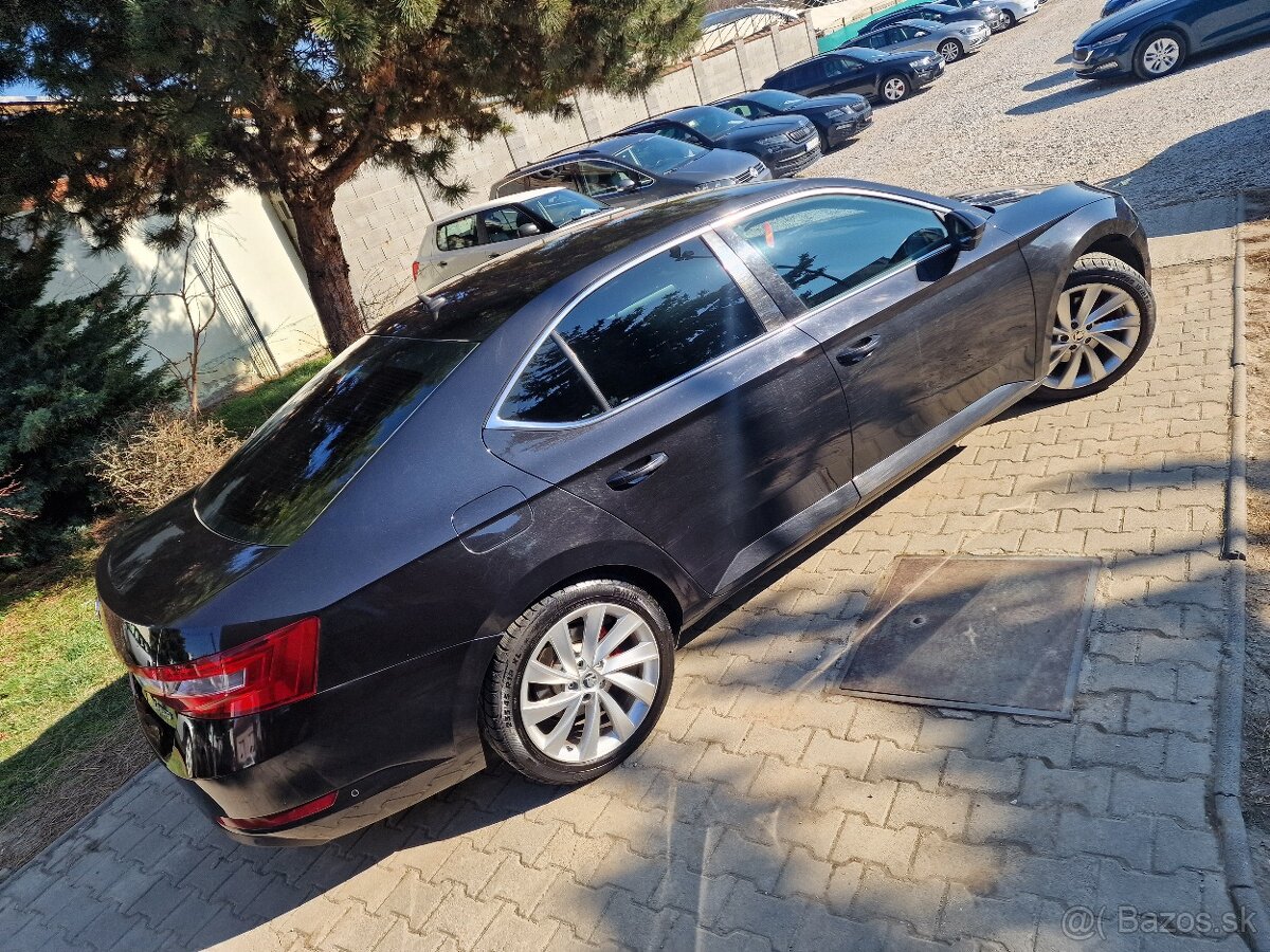 Škoda Superb III 2.0 TDi 150K Style M6 sedan (diesel) - 8