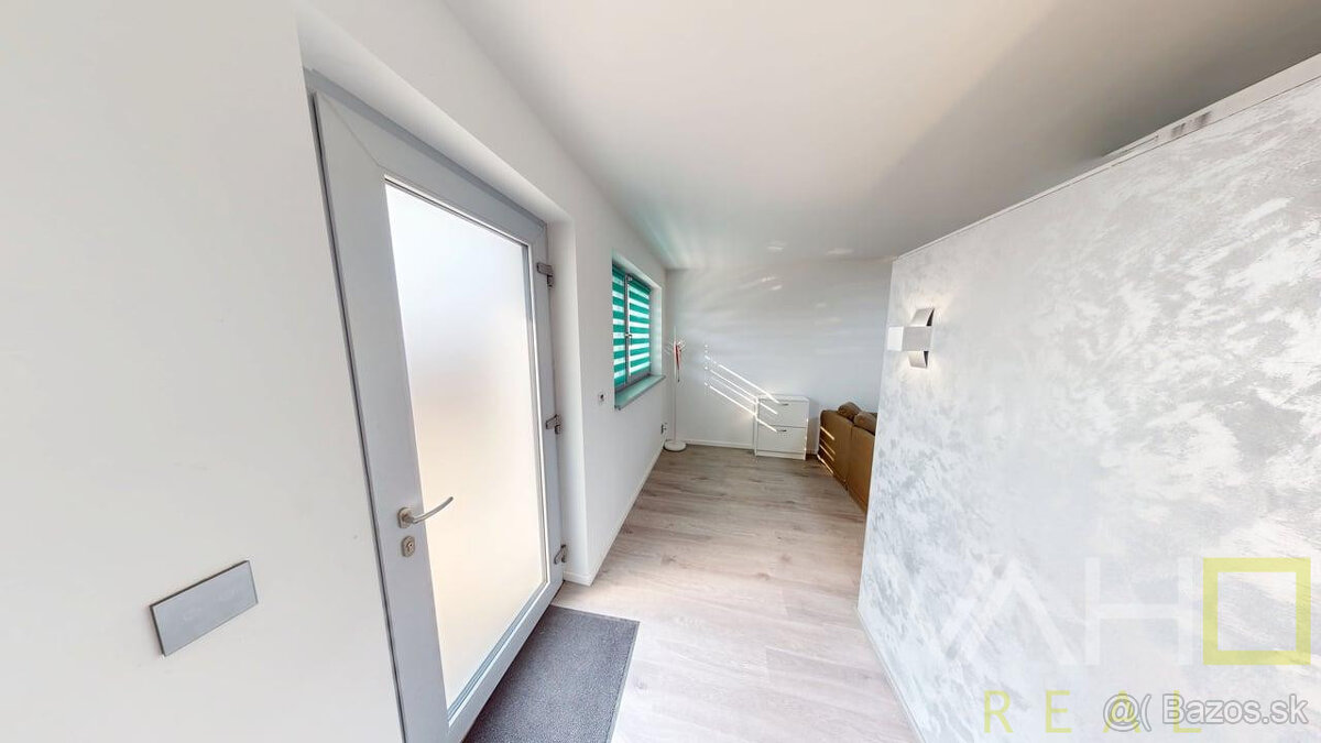 ,,REZERVOVANÝ,, - Moderná novostavba vo Vlčkovciach - 8