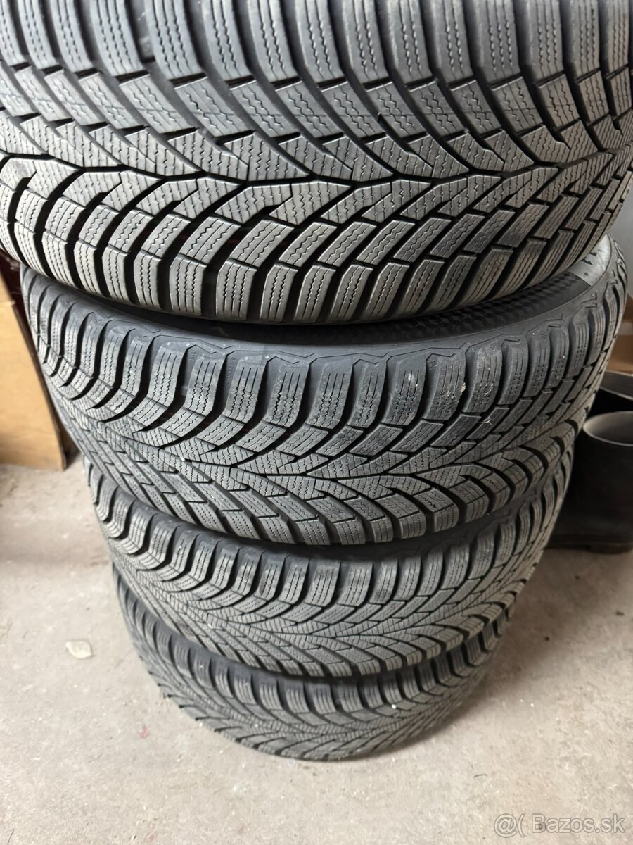 VW Sharan 2,0TDI, 135kW, 2018, DSG6, odpočet DPH - 8