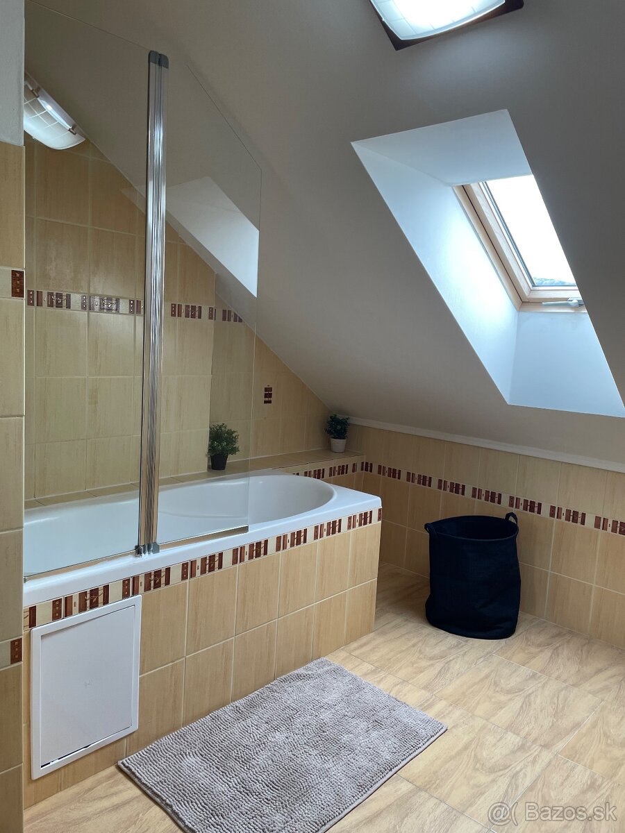 2-3 izb. byt Pavlovičovo námestie Prešov - 8