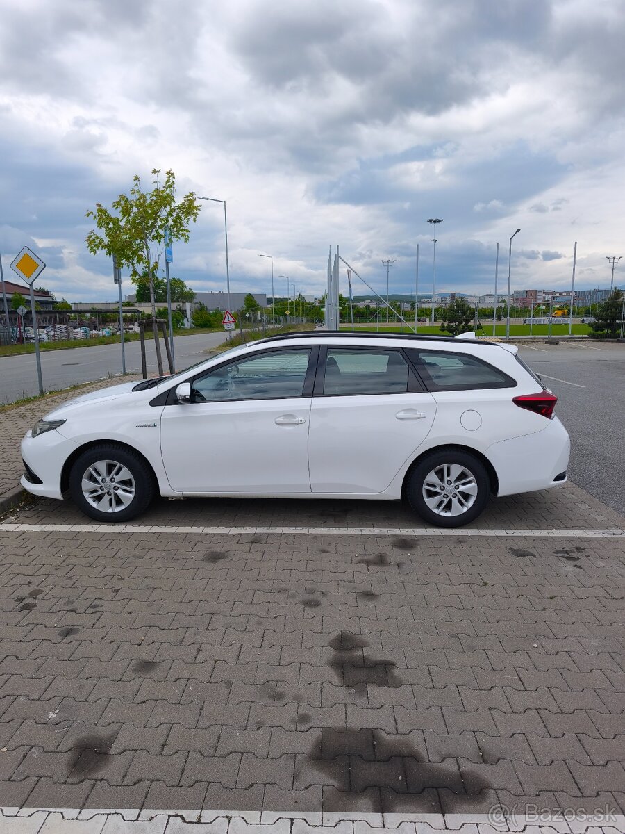Toyota Auris combi hybrid 1.8, 72kw - 8