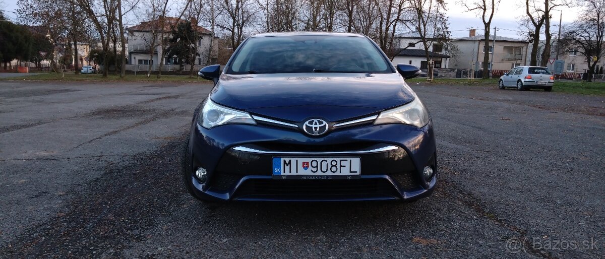 Toyota Avensis 1.8 Valvematic Active - 8