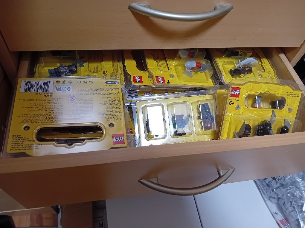 LEGO Minifigúrky Škreti - 8