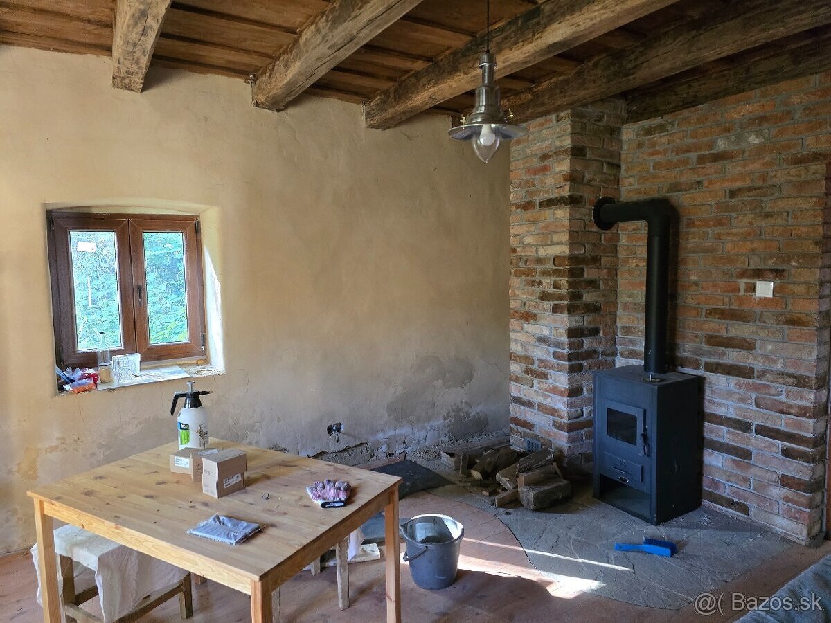 Chalupa v peknom a tichom prostredí v blízkosti Starej Turej - 8
