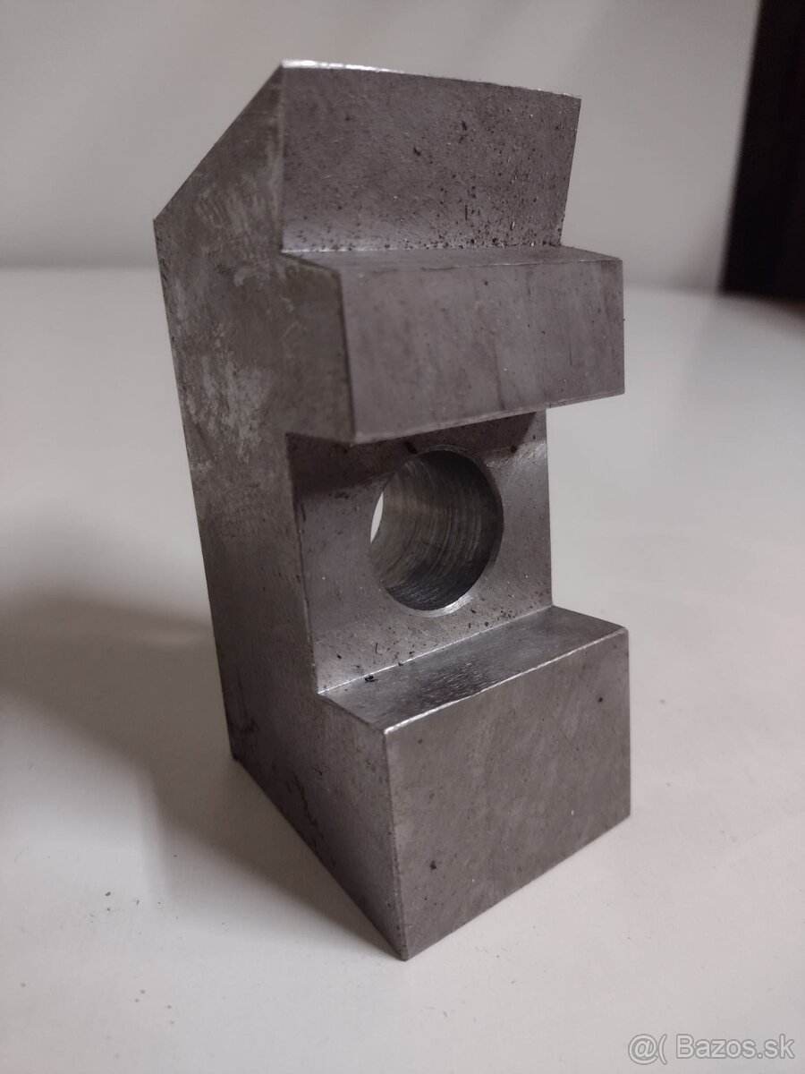 Nahradné diely na lesnú frézu. - 8