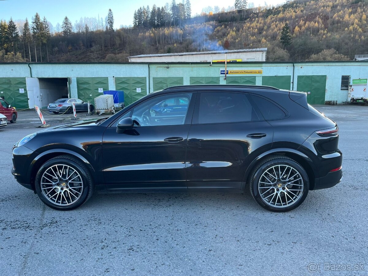 Porsche Cayenne S Sport Chrono Packet REZERVOVANE - 8