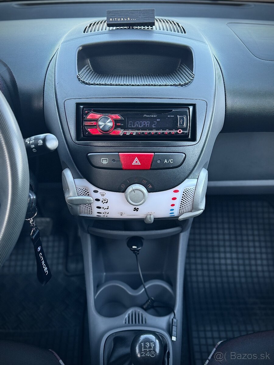 CITROËN C1 1.0i Plus - 8