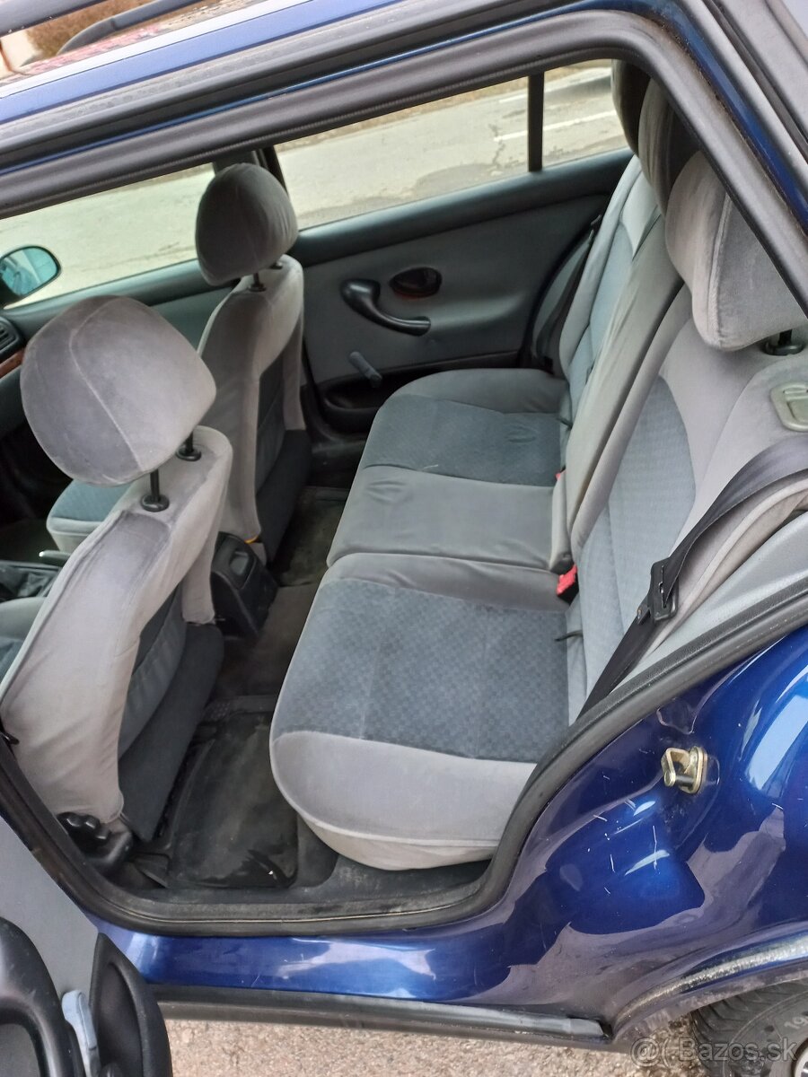 Peugeot 406, 2.0 HDi - 8