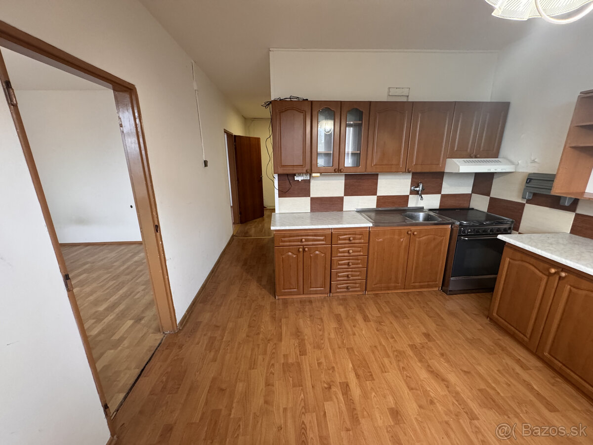 Predaj, 2-izbový byt, balkón, ul. Pavlovova, blok Urán, Star - 8