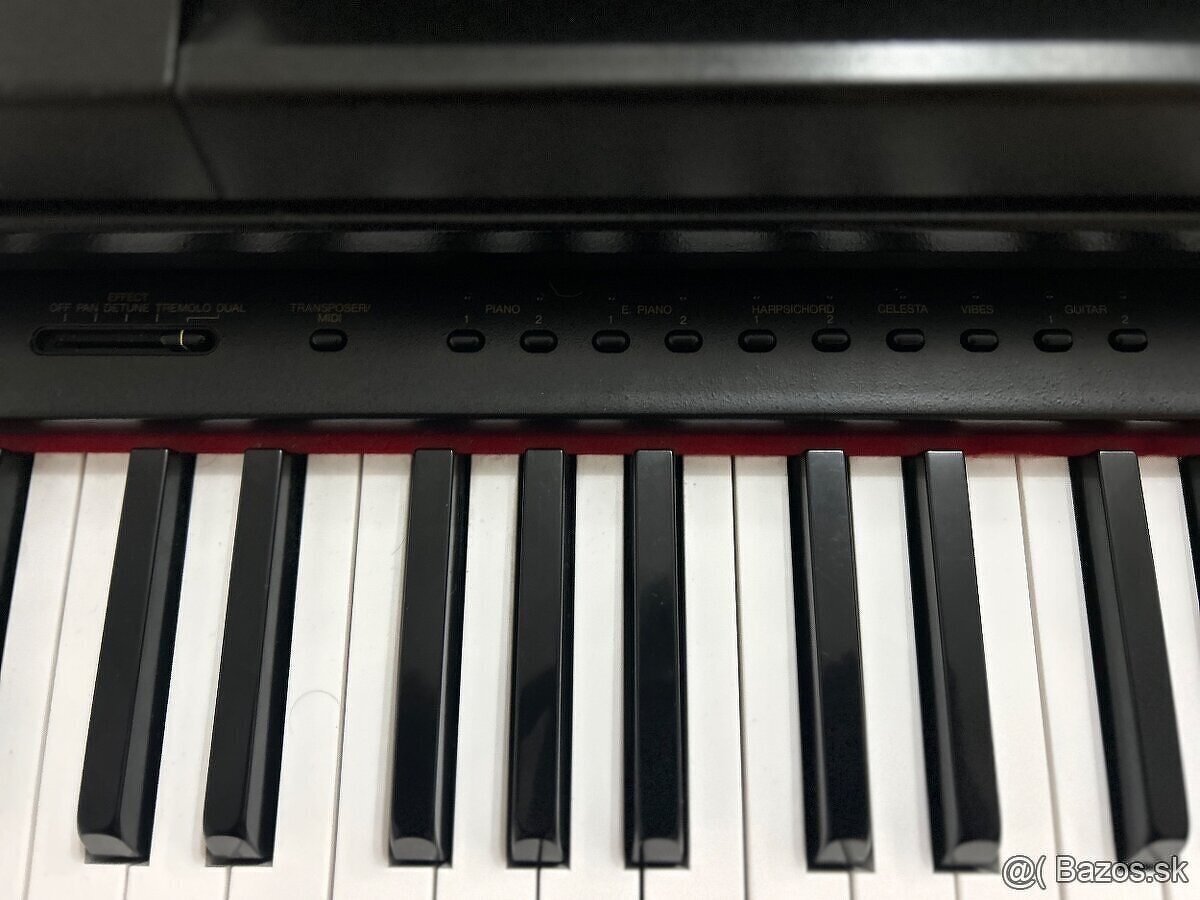 Yamaha Clavinova CLP-650 - 8