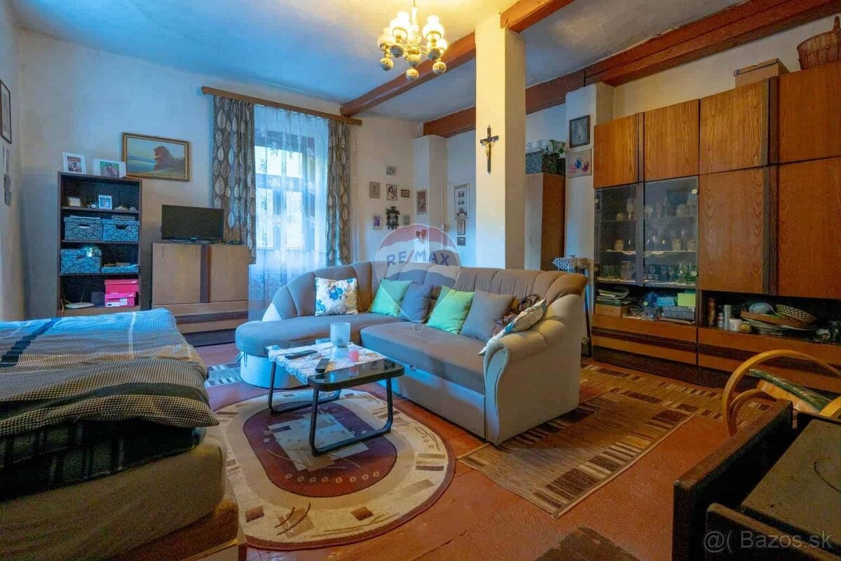 Na predaj historická nehnuteľnosť s veľkým potenciálom – Hod - 8