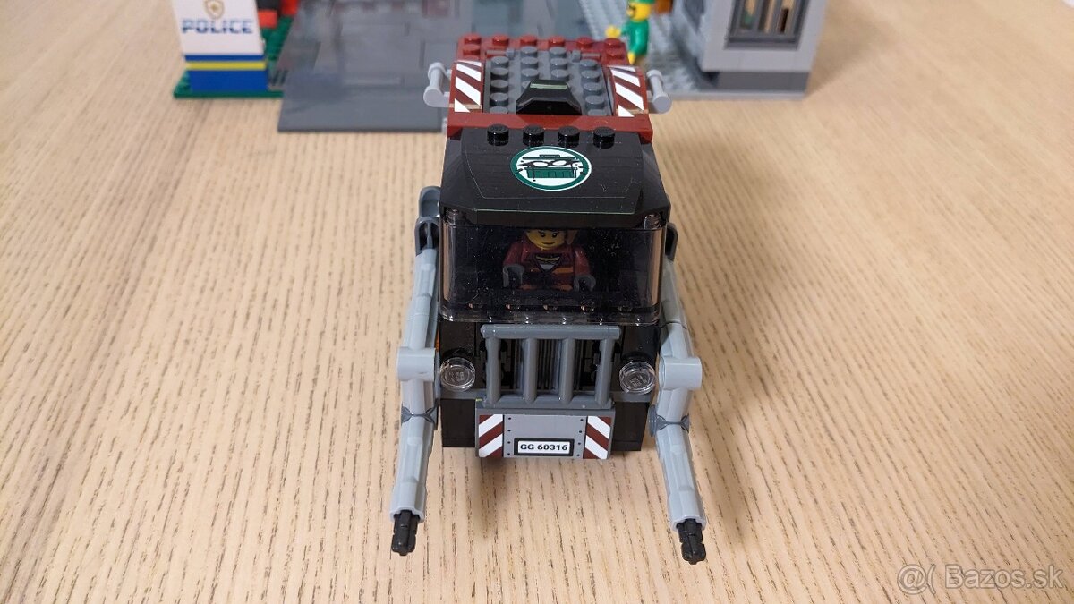 60316 Lego City – Policajná stanica - 8