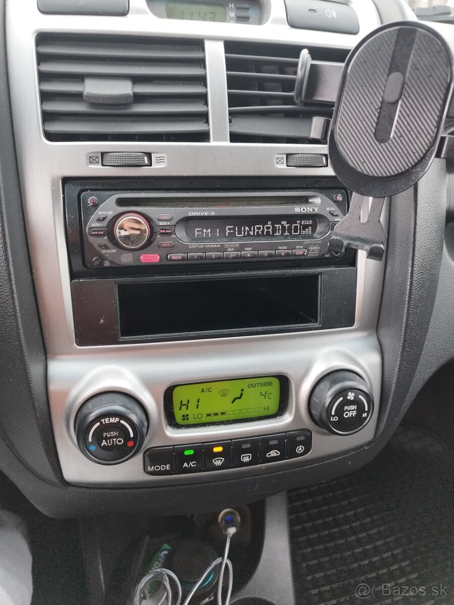 Kia Sportage 2,0 CRDI 4x4 - 8