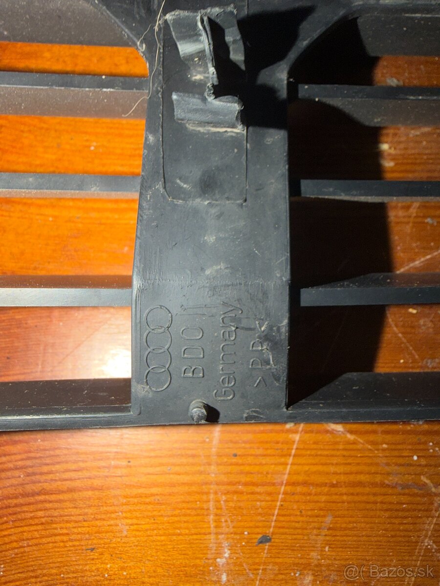 Audi A4 / S4 B5 (8D) – spodná predná mriežka do nárazníka - 8