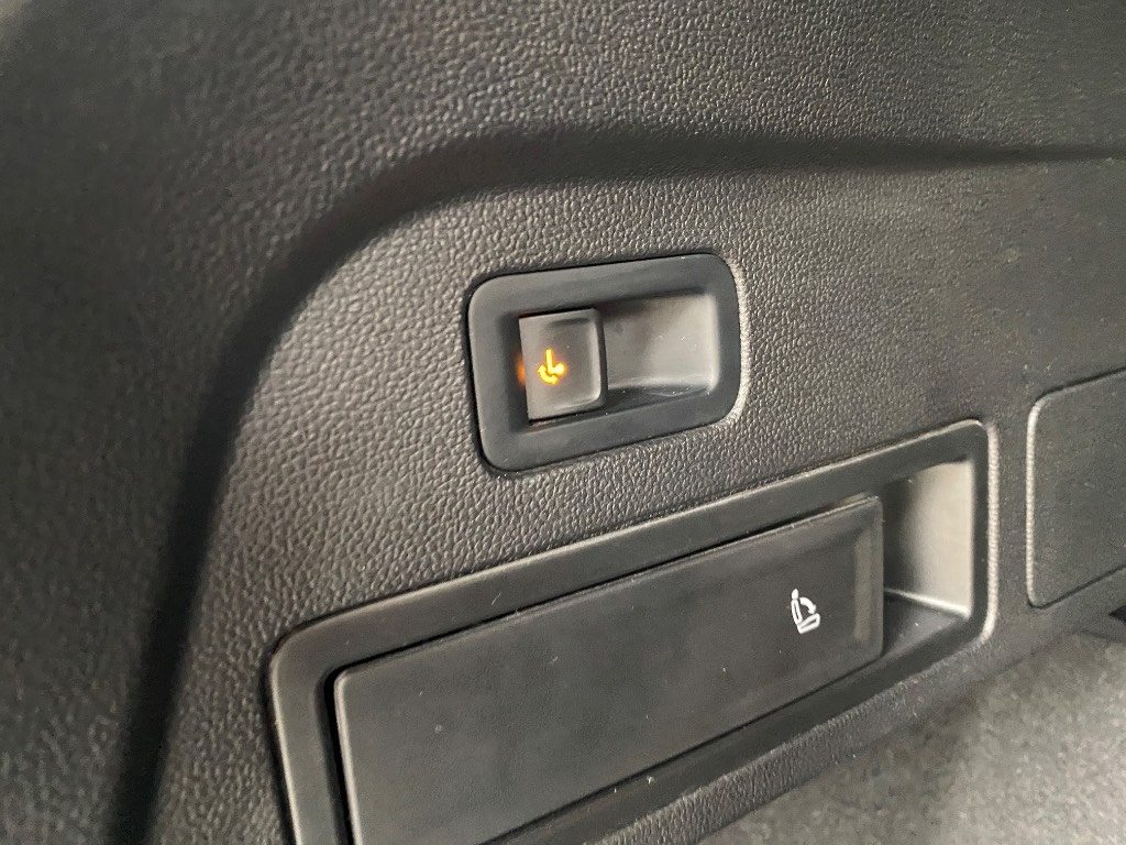 Volkswagen Tiguan 2.0 TDI EVO Elegance 4Motion DSG - 8