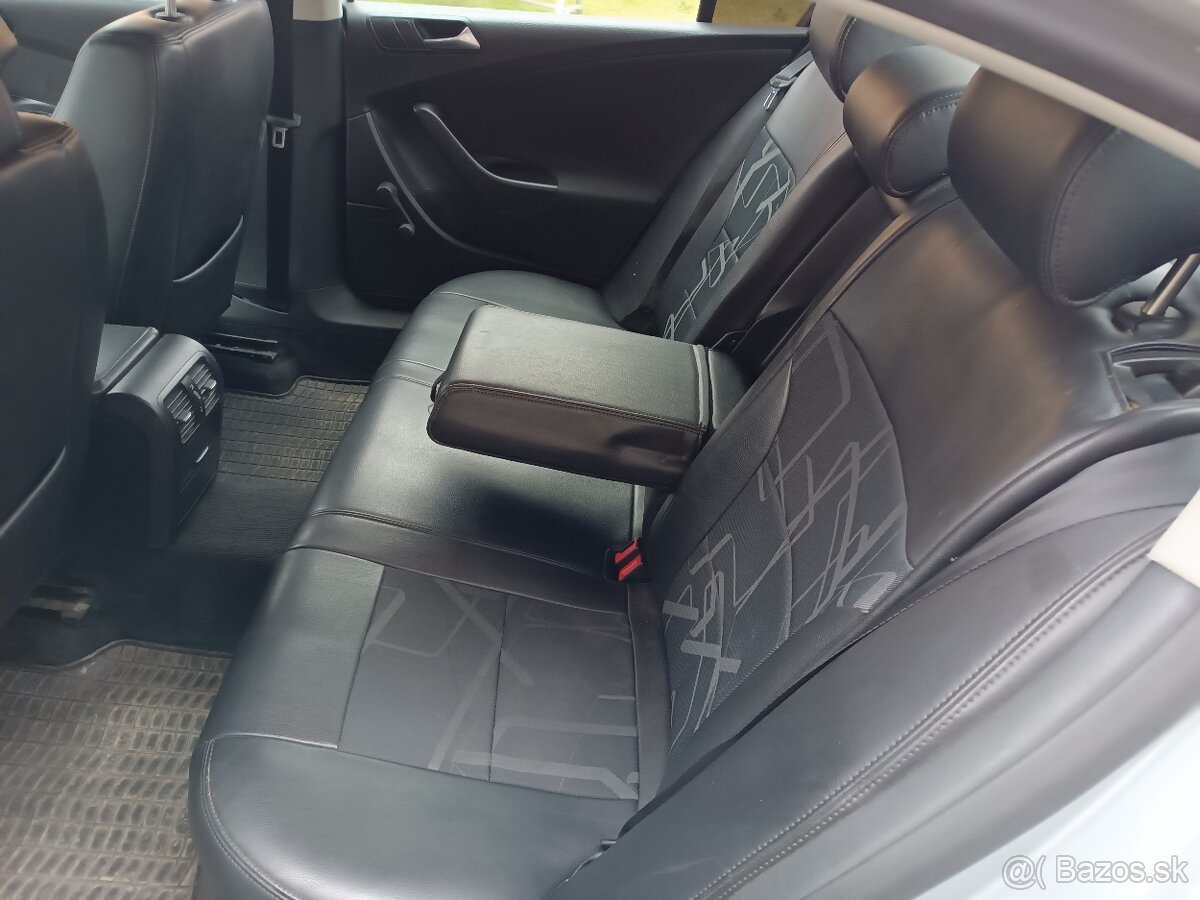 VOLKSWAGEN PASSAT B6 - 8