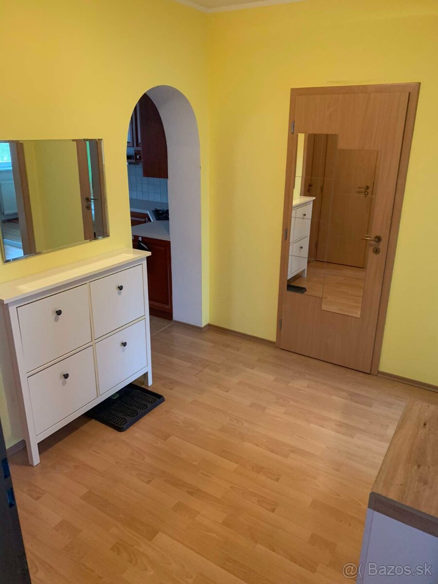 Prenajmem 2izbový byt Trnava - 8