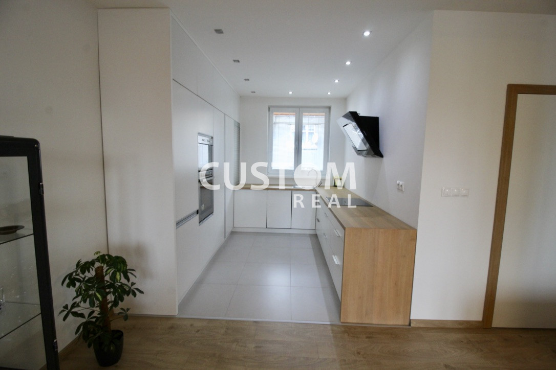 3 - izbový mezonetový byt centrum - 8