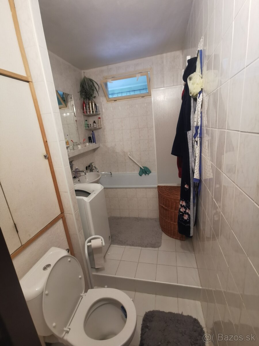 2 izbový byt na Zlatom potoku ulica Prachaticka - 8