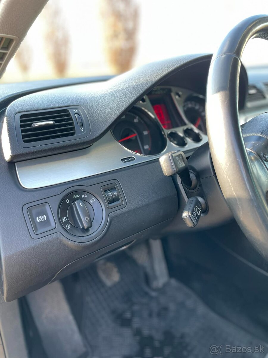 VW Passat 2.0 TDI CR Highline 4Motion |Webasto|Xenóny|SK - 8