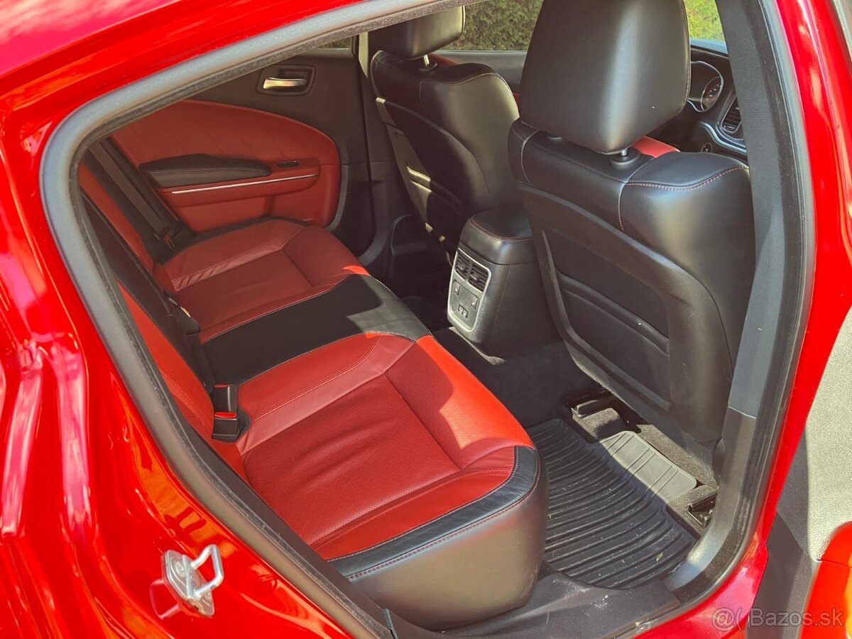 Dodge Charger 2015 3.6 krasne - 8