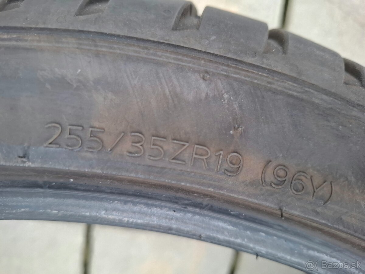 Dvojrozmer 255/35 R19 + 225/40 R19 letné pneumatiky Hankook - 8