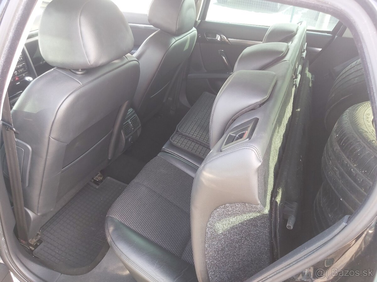 Peugeot 407 SW AT - 8