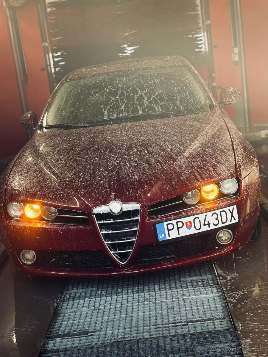 Alfa Romeo 159 - 8