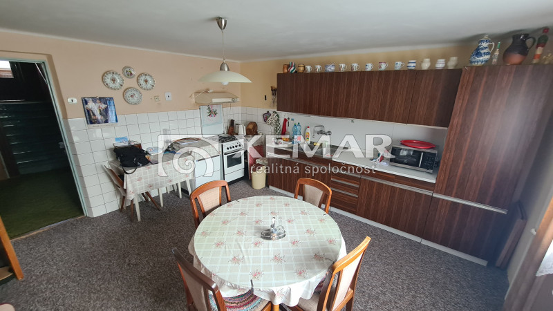 PREDAJ - Rodinný dom Vígľaš - 8