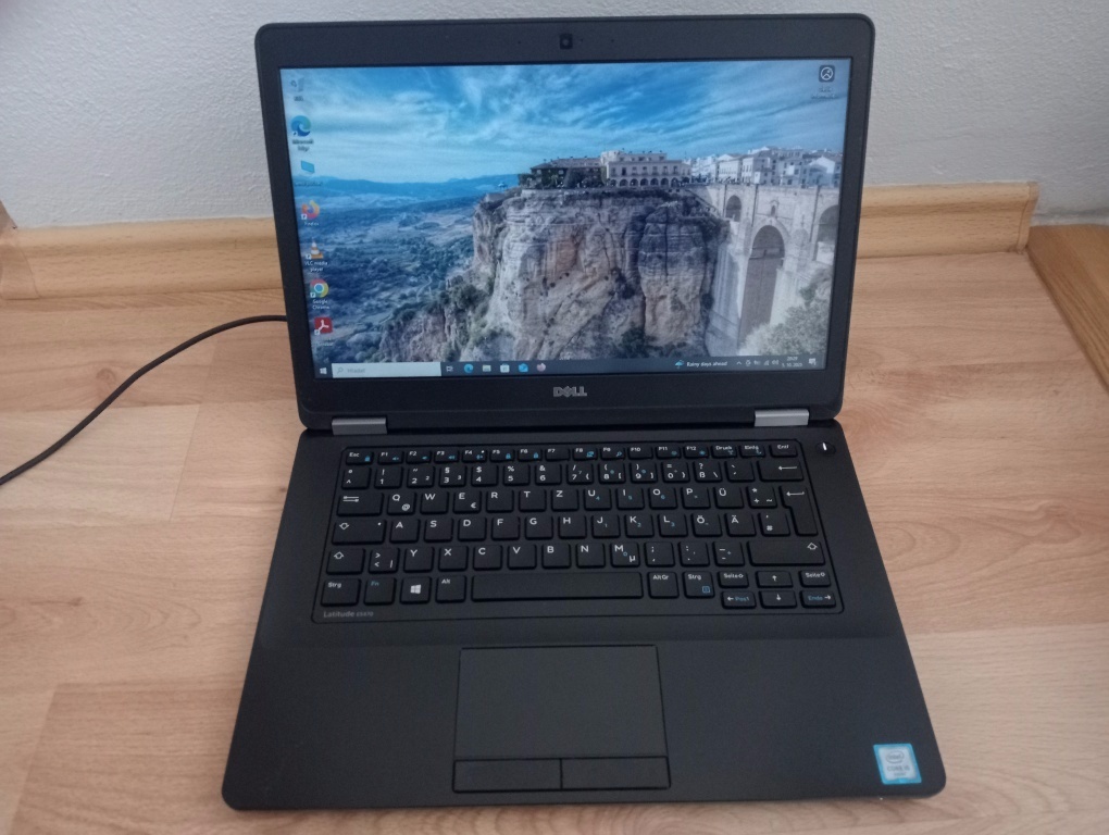 predám Dell latitude e5470 - Intel core i5 - 8gb ram -ssd - 8
