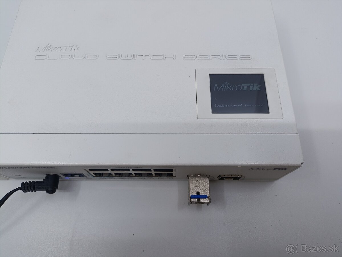 MikroTik CRS210+ SFP (výborný stav) smart switch / router - 8