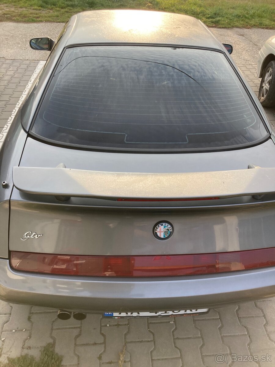 Predám Alfa Romeo gtv 1,8 benzin 112000km - 8