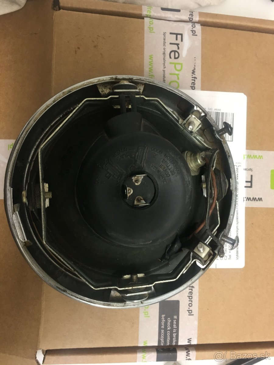 Motocyklove Svetla a Univerzalne Lampy - 8