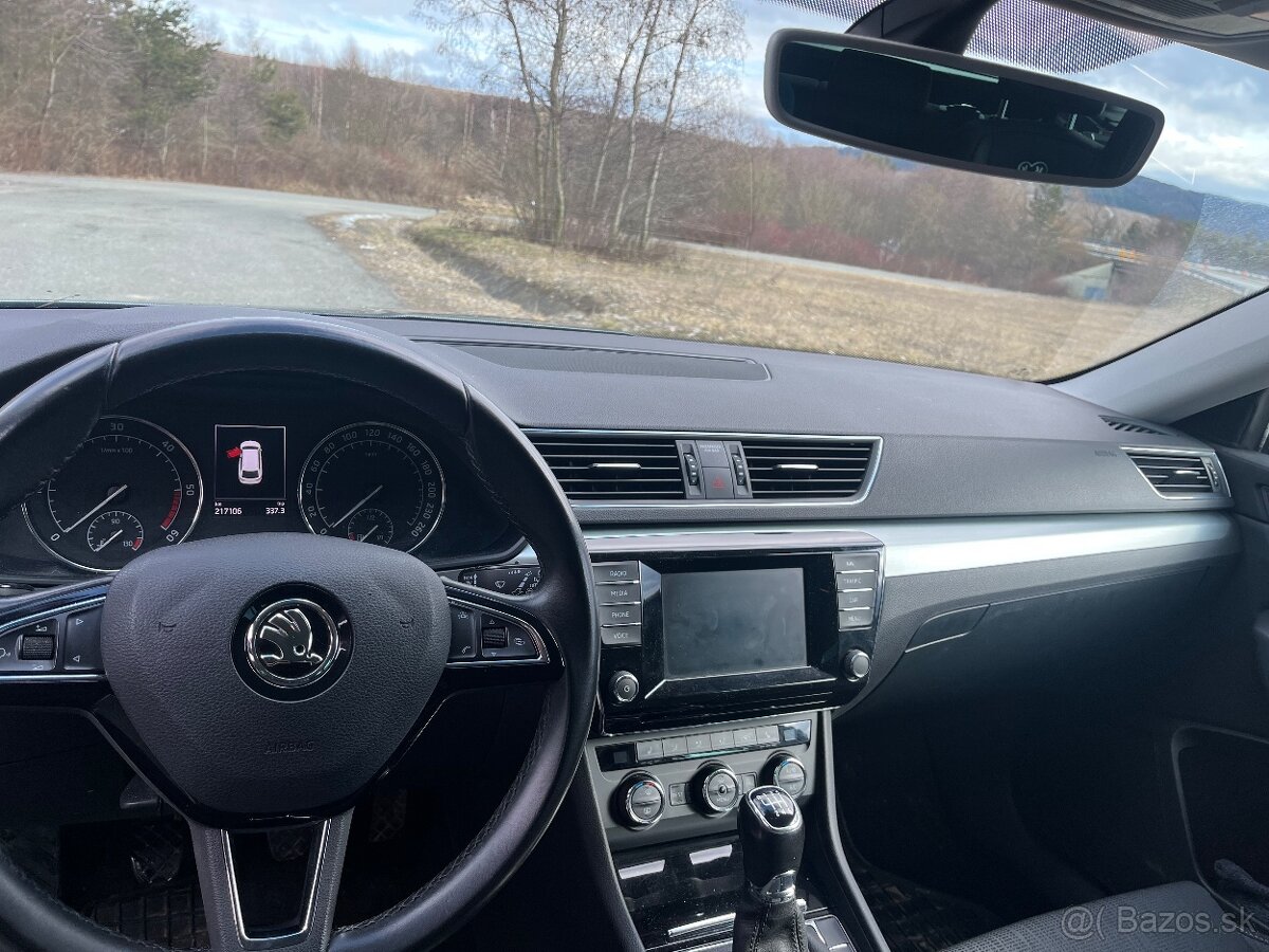 Superb 1.6 Tdi 88 kw - 8