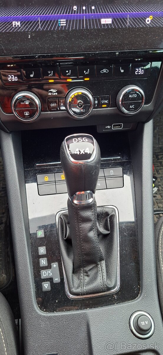 Škoda Octavia Combi 2.0 TDI Scout DSG 4x4 - 8