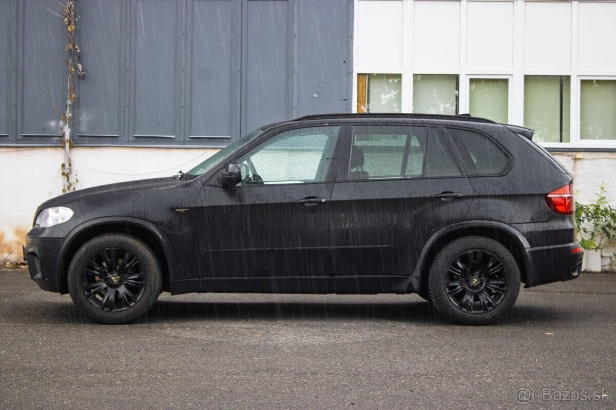 BMW X5 xDrive30d M packet 180kW AT8 - 8