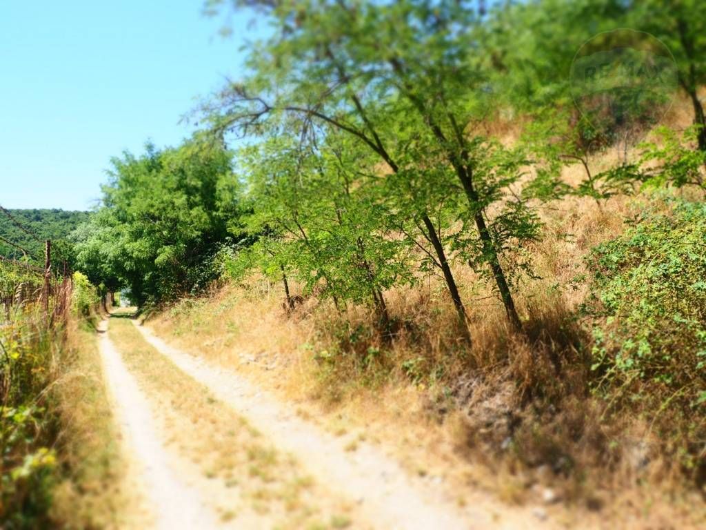 NA PREDAJ: Pozemok (rekreačný) 2033m2, ulica Stará Stupavská - 8