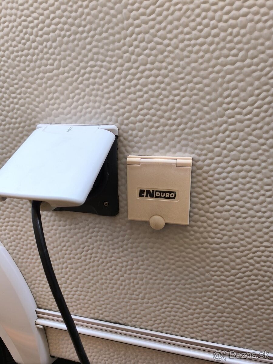 Karavan weinsberg caraone - 8