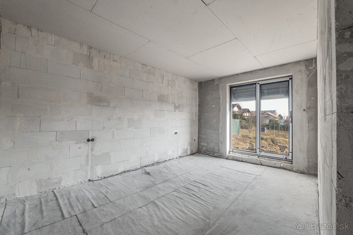 Svetlý a priestranný bungalov | Košice - Myslava - 8